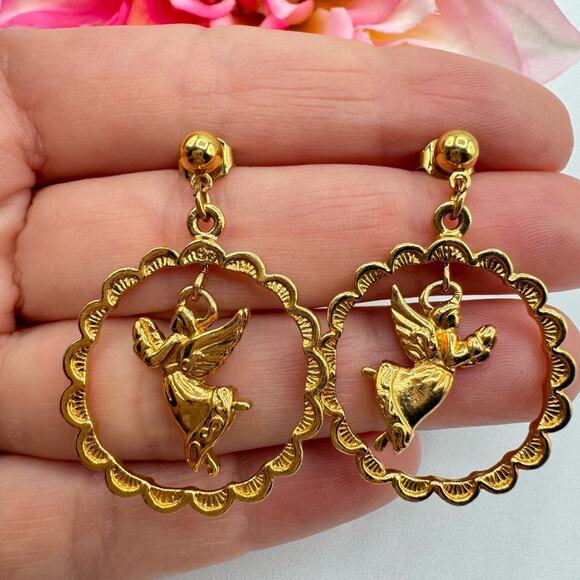 Vintage Avon Soaring Angel Earrings 1992 Hoop Dangle Drop Holiday Gold Tone Cute - Picture 2 of 7